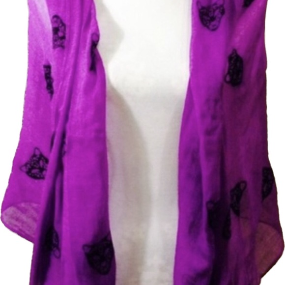 BCBG purple and black scarf 30" x 70" animal print - Picture 3 of 9